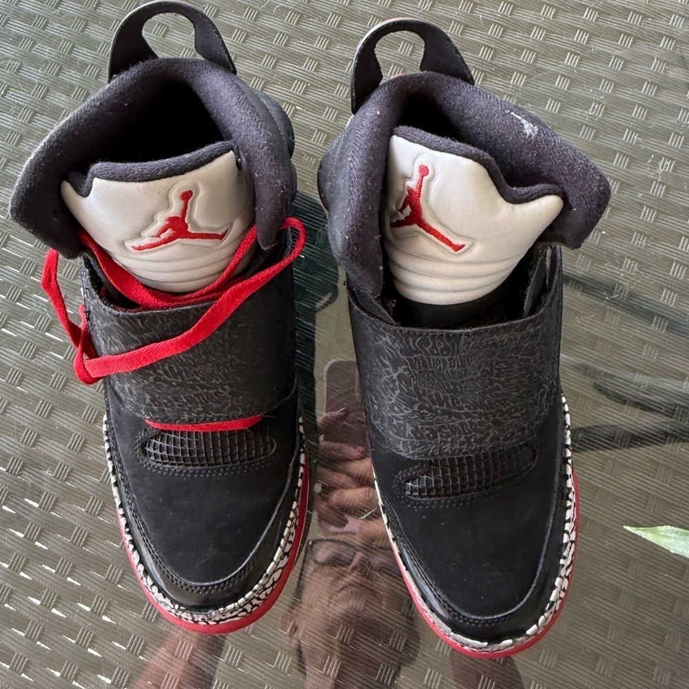 Jordan Black and Red High-Top Sneakers with Iconic Jumpman Child SZ 7Y